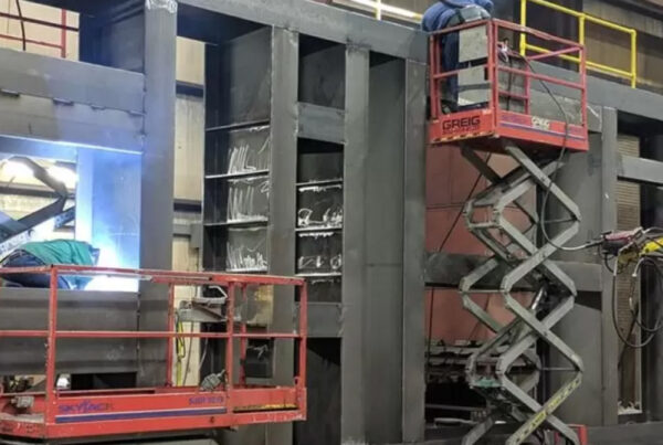 Industrial pressure vessel used for storing high pressure gases in manufacturing plant